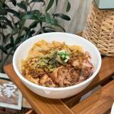 無骨豬腳飯