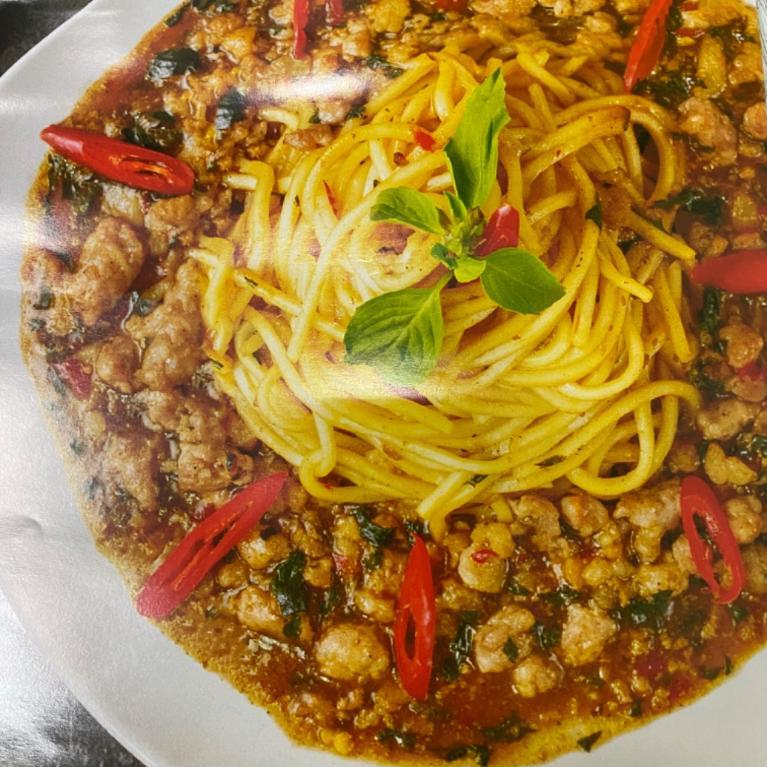 塔香辣肉醬麵(含蛋)
