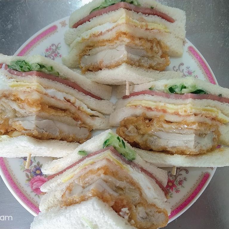 卡啦總匯吐司