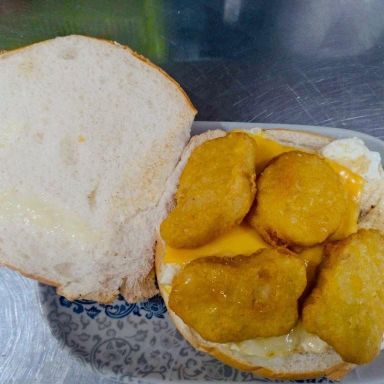 麥克雞塊蛋堡